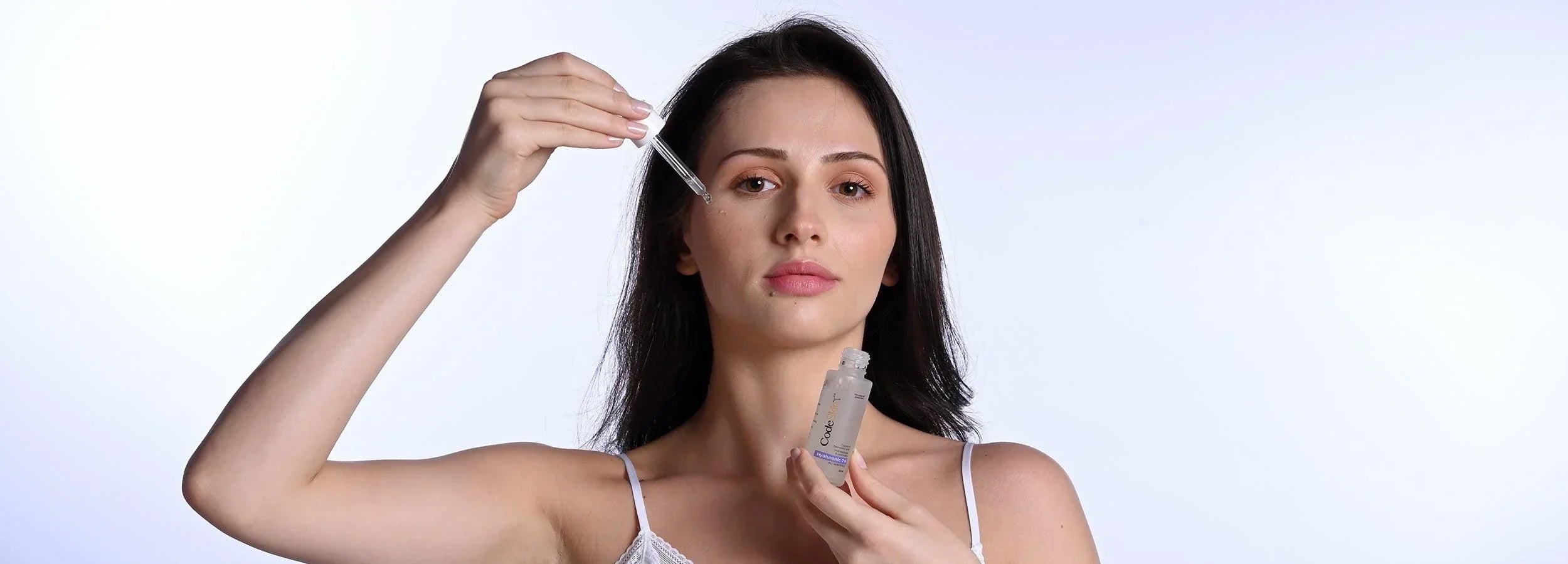 Hyaluronic Acid Benefits: What It Does for Dehydrated Skin
